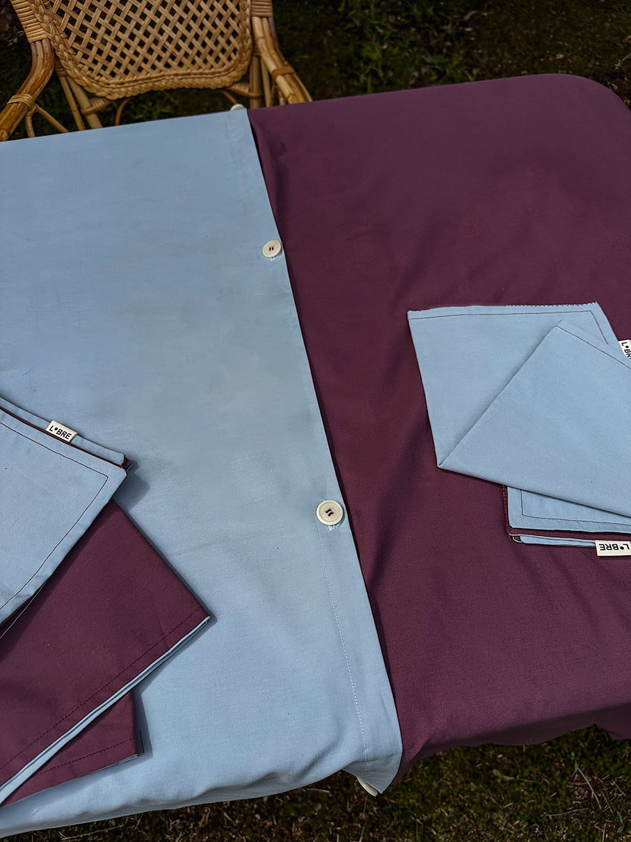 'Sections' tablecloth Light blue